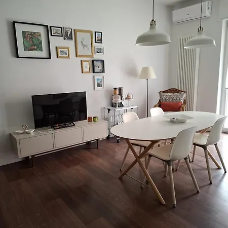 דירה Oikos מטרה