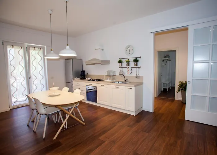 Apartament Oikos *